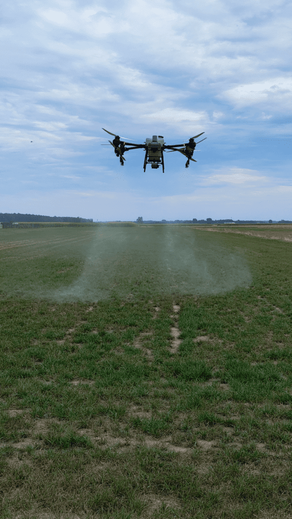 oprysk dronem ekologicznym nawozem eco agro